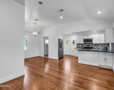 351 Hulse Avenue - Photo Thumbnail 2