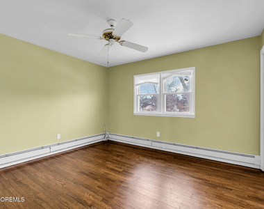 613 Champlain Street - Photo Thumbnail 11