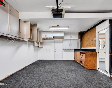 613 Champlain Street - Photo Thumbnail 20