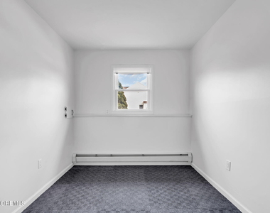 613 Champlain Street - Photo Thumbnail 16