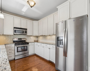 45 E Pampano Drive - Photo Thumbnail 12