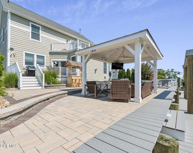 45 E Pampano Drive - Photo Thumbnail 5