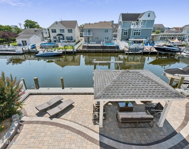 45 E Pampano Drive - Photo Thumbnail 3