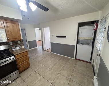 612 Campbell Avenue - Photo Thumbnail 23