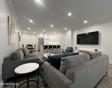 1501 Ocean Avenue - Photo Thumbnail 5