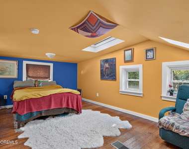 117 Mcdermott Road - Photo Thumbnail 11