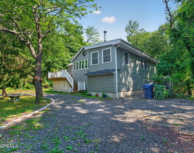 117 Mcdermott Road - Photo Thumbnail 21