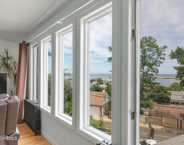 1 Lighthouse Road - Photo Thumbnail 4