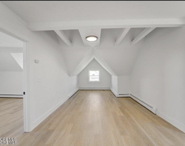 295 Westwood Avenue - Photo Thumbnail 11
