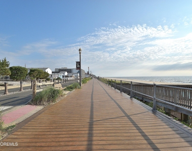 525 Ocean Boulevard - Photo Thumbnail 37
