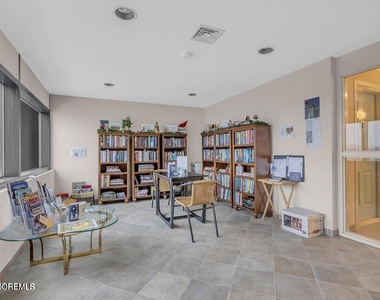 525 Ocean Boulevard - Photo Thumbnail 29