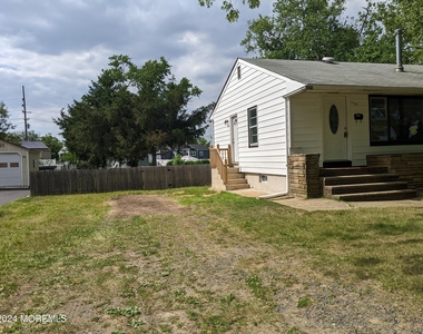 509 Stone Road - Photo Thumbnail 1