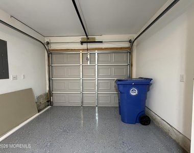 305 Spirit Way - Photo Thumbnail 32