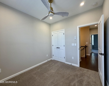 305 Spirit Way - Photo Thumbnail 24