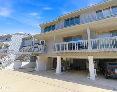 525 Sw Central Avenue - Photo Thumbnail 1