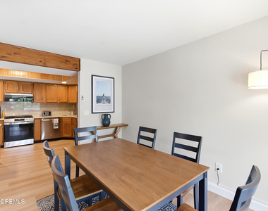 525 Sw Central Avenue - Photo Thumbnail 7