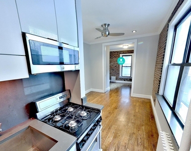 East 13 Street - Photo Thumbnail 1