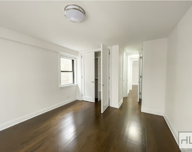 East 89th Street - Photo Thumbnail 2
