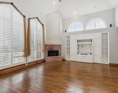 5004 Seville Lane - Photo Thumbnail 23