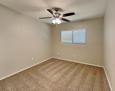 1319 Colony Court - Photo Thumbnail 12