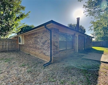 1319 Colony Court - Photo Thumbnail 16