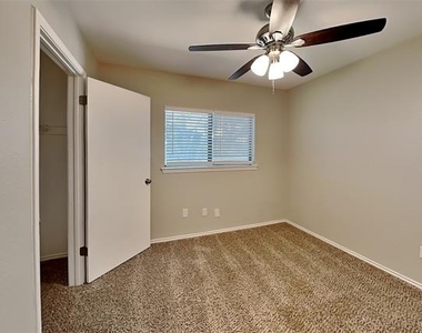 1319 Colony Court - Photo Thumbnail 11
