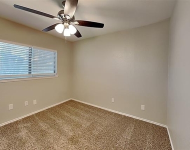 1319 Colony Court - Photo Thumbnail 10
