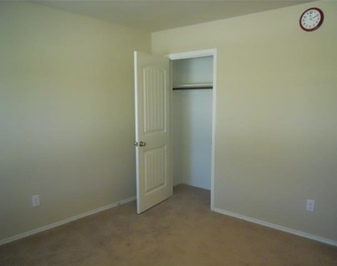 1205 Jasper Crossing - Photo Thumbnail 16