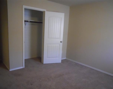 1205 Jasper Crossing - Photo Thumbnail 13