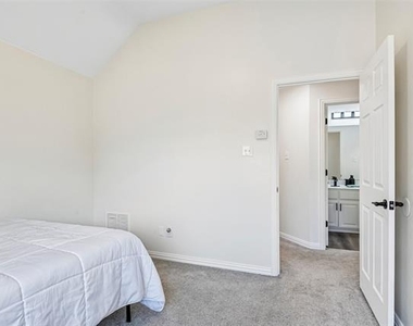837 Moss Cliff Circle - Photo Thumbnail 19