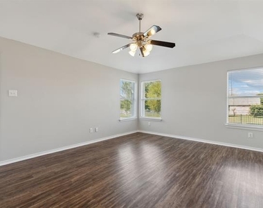 5100 Brookside Drive - Photo Thumbnail 14