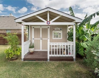 908 Lake Grove Drive - Photo Thumbnail 7