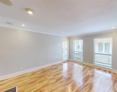 5925 E University Boulevard - Photo Thumbnail 2