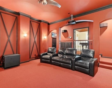 1224 Crockett Drive - Photo Thumbnail 26