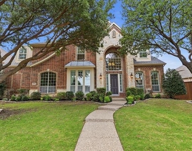 1224 Crockett Drive - Photo Thumbnail 1