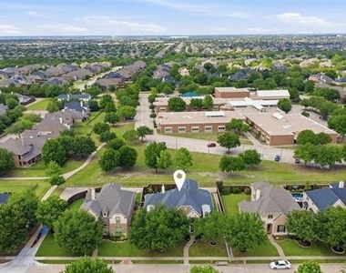 1224 Crockett Drive - Photo Thumbnail 39