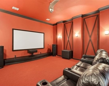 1224 Crockett Drive - Photo Thumbnail 25