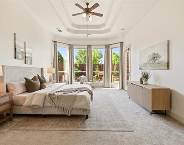 1224 Crockett Drive - Photo Thumbnail 16