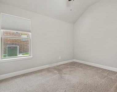 312 Eagle Ridge - Photo Thumbnail 17