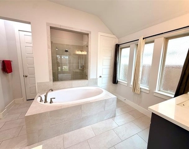 3810 Rutledge Drive - Photo Thumbnail 22