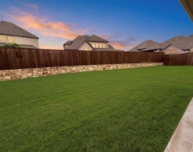 3810 Rutledge Drive - Photo Thumbnail 24