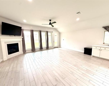 3810 Rutledge Drive - Photo Thumbnail 14