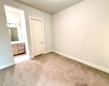 3810 Rutledge Drive - Photo Thumbnail 5
