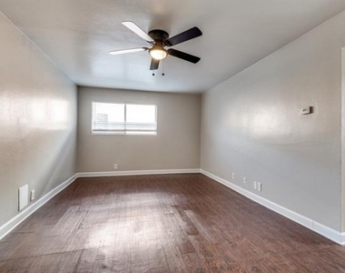 4915 Reiger Avenue - Photo Thumbnail 1
