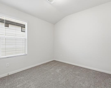 2821 Bursera Lane - Photo Thumbnail 16