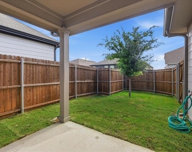 2821 Bursera Lane - Photo Thumbnail 20