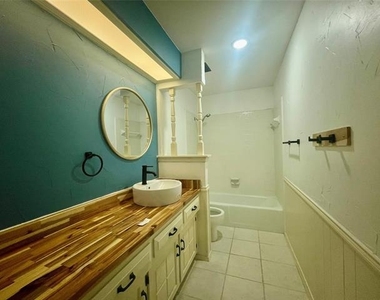 918 New Bedford Lane - Photo Thumbnail 15