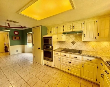 918 New Bedford Lane - Photo Thumbnail 1