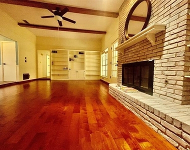 918 New Bedford Lane - Photo Thumbnail 10