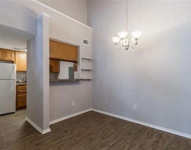 449 Harris Street - Photo Thumbnail 9